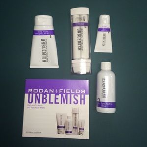 Rodan and Fields regimen for acne and post acne