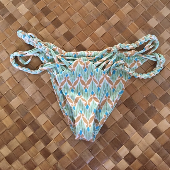 Frankie's Mary Jane bikini bottoms
