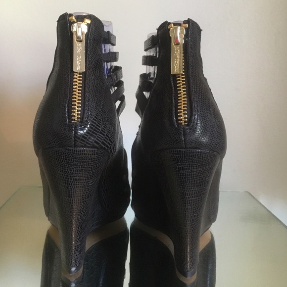 🏆HP🏆Johnson Multi strap peep toe wedge 8.5 - Picture 3 of 4