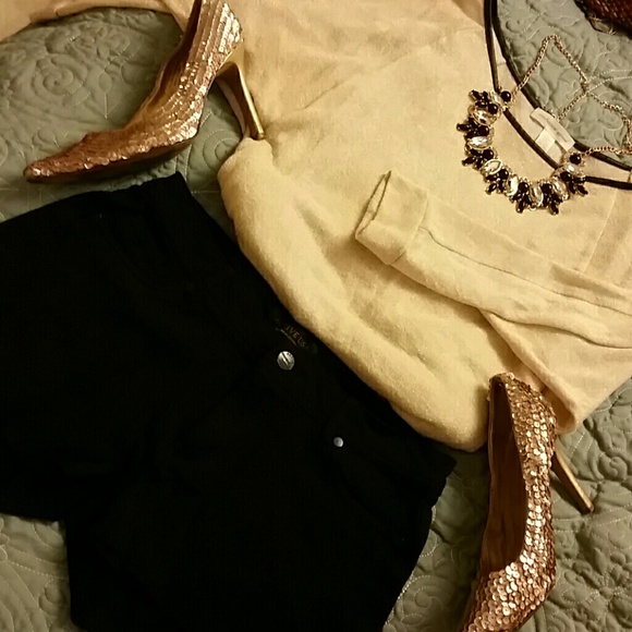 Black stretchy shorts