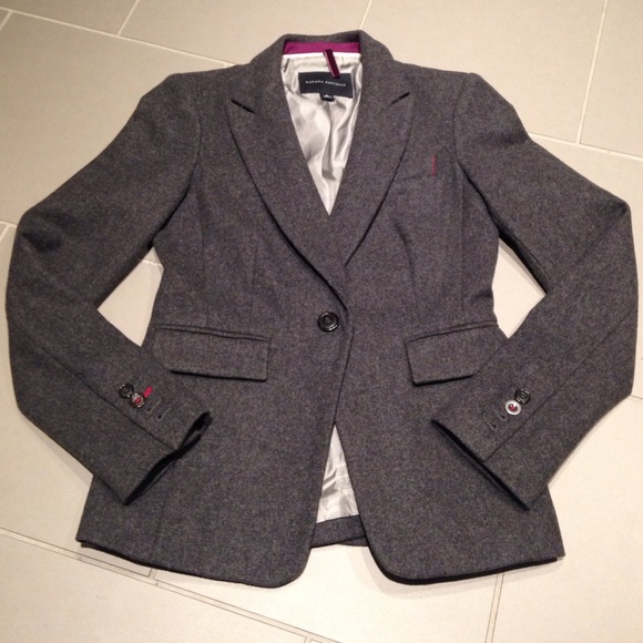 Banana Republic Jackets & Blazers - Banana Rep. Charcoal Gray Blazer