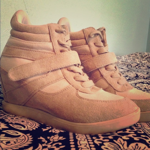 Suede wedge booties!