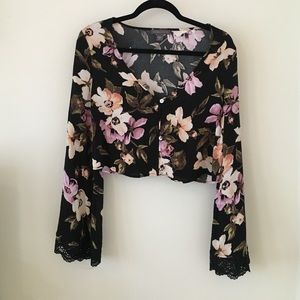 Long sleeve floral crop top