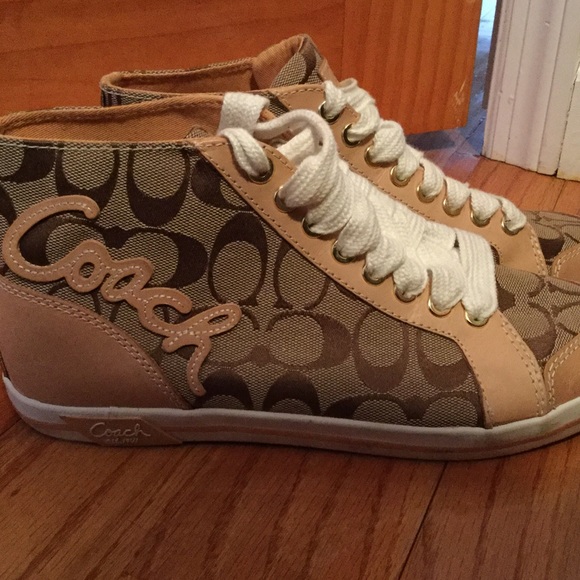 Coach Shoes - Picture 3 of 4