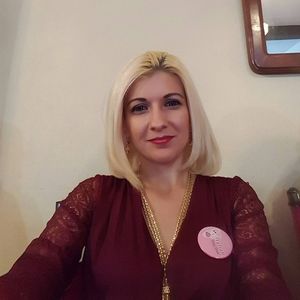 Meet your Posher, Yessica