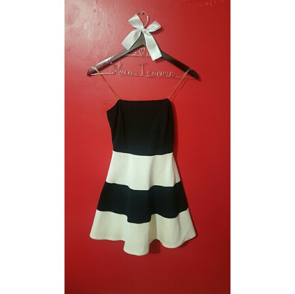 Dresses & Skirts - Striped sleeveless dress