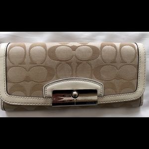 Coach Cream/Beige Signature Wallet