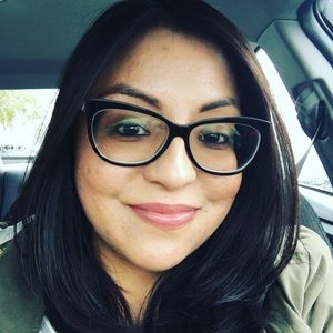 Meet your Posher, Dayna