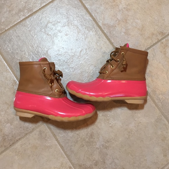 Sperry Shoes - 🆕 Sperry Duck Boots Size 6