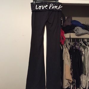 Vs pink yoga pants