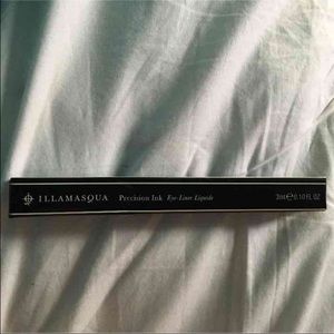 Illamasqua Precision Ink