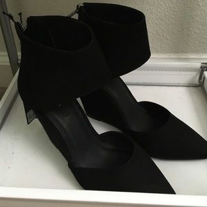 Black ankle wedges