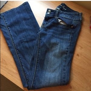 American Eagle Size 2 artist super stretch