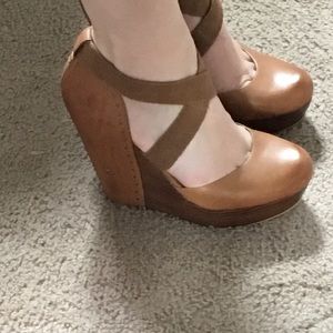 ‼️SALE ‼️Lucky Wedges