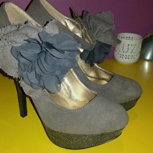 Fusion heels size 7.5
