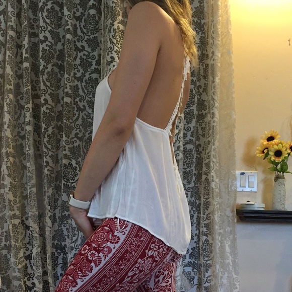 LAST 1! SALE✨Cross Open Low Back Crochet Tank Boho - Picture 2 of 4