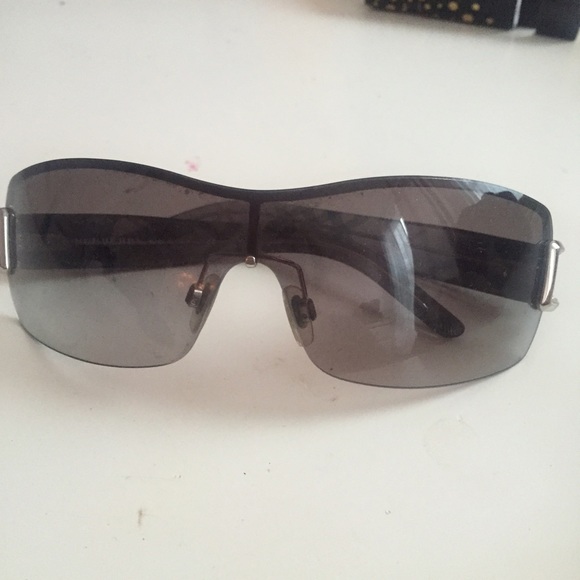Burberry shield sunglasses