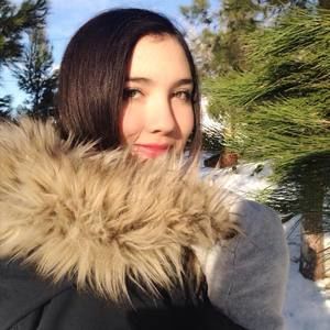 Meet your Posher, Paulina