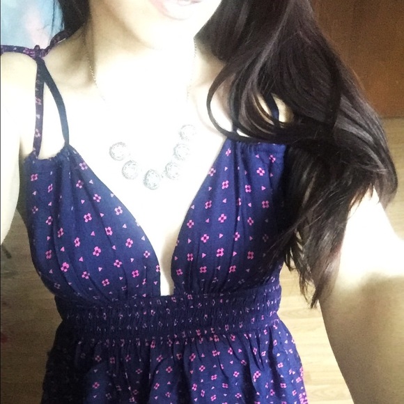 🎉$20 SALE🎉ONLY large- Navy &Pink Baby Doll Dress - Picture 4 of 4
