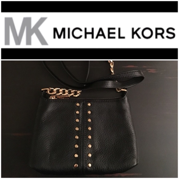 Michael Kors Handbags - MK crossbody