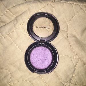 M.A.C. Fashion Groupie Eyeshadow