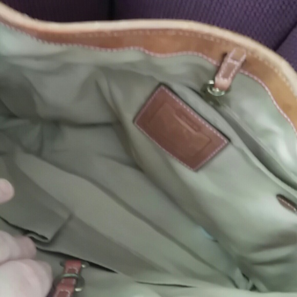 Authentic Coach - Picture 3 of 3