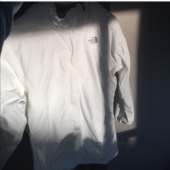 NORTH FACE WIND BREAKER/RAIN JACKET