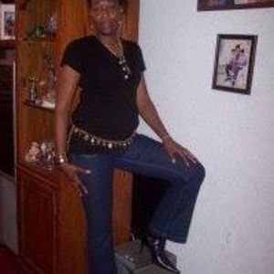 Meet your Posher, Sharon