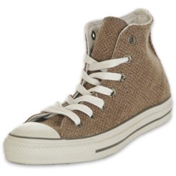 Converse in great shape Men's Size 12 MSRP $50 - Picture 1 of 4