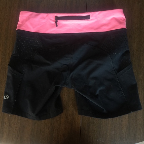 Sold--Lululemon run dart dash shorts
