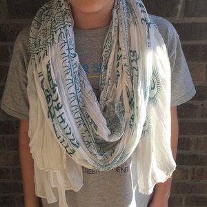 White and teal scarf