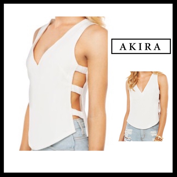 AKIRA Tops - 💜HP💜AKIRA Black Label Open Side Top