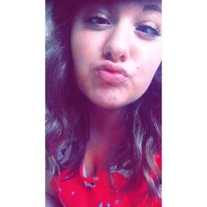 Meet your Posher, Karissa