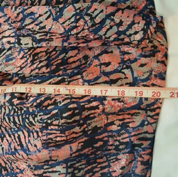 💕Printed Skirt💕 - Picture 4 of 4