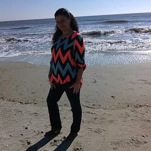 Meet your Posher, Trenia