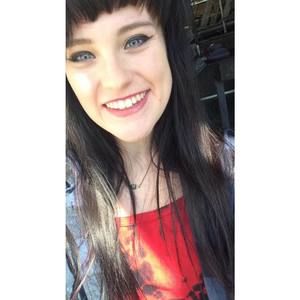 Meet your Posher, Emilee