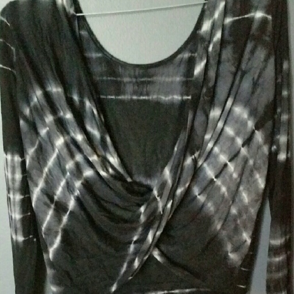 Lulu Brand tie dyed black twist back top