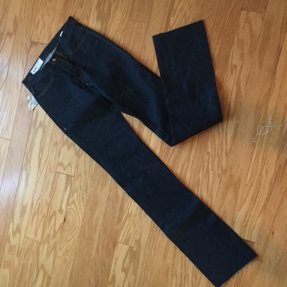 IMOGENE AND WILLIE INDIGO JEANS