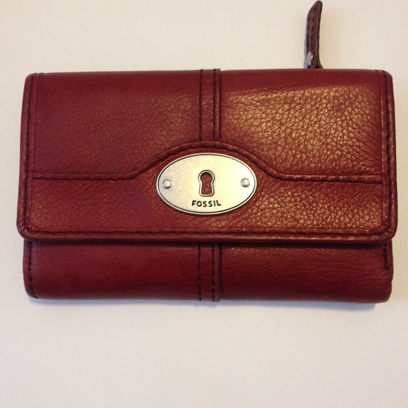 🌻🌸Fossil Marlow Leather Wallet!
