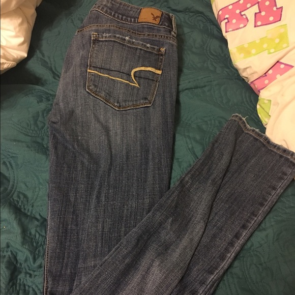 American eagle skinny jeans size 6 long.