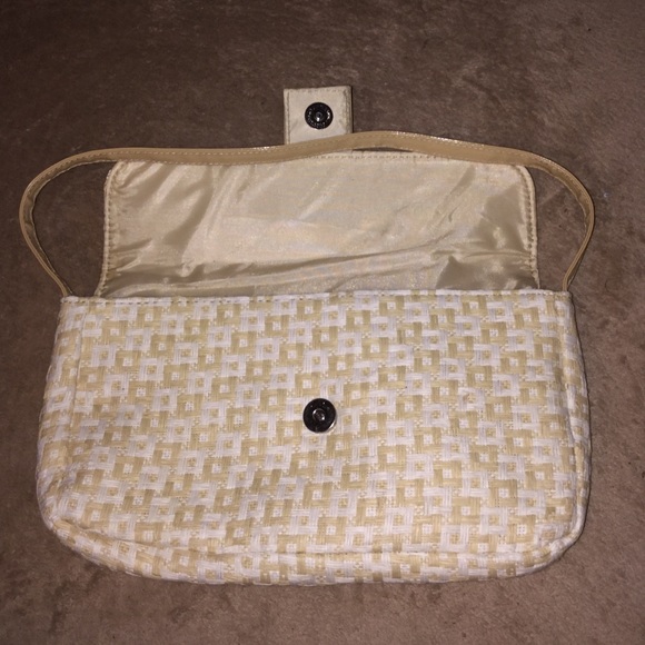 Jessica Simpson  Purse. - Picture 3 of 3