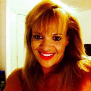 Meet your Posher, Devonna