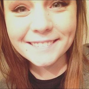 Meet your Posher, Abigail
