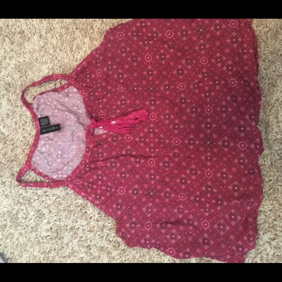 Tillys halter top