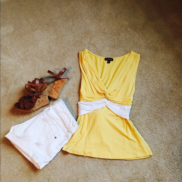🎉 SATURDAY SALE 🎉 Bebe Top