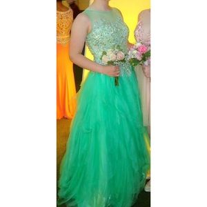 Camille La Vie Bright Mint Prom dress