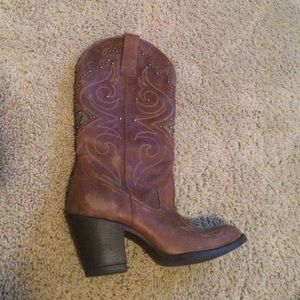 Guess brand Cowgirl boots