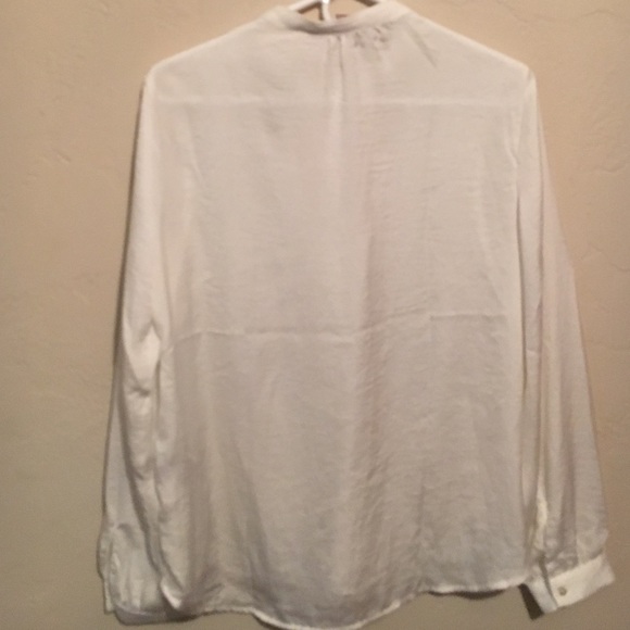 White blouse. Brand new. Forever 21. - Picture 4 of 4