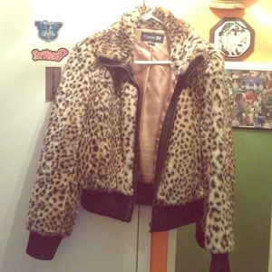 (RESERVED)Cheetah faux fur jacket