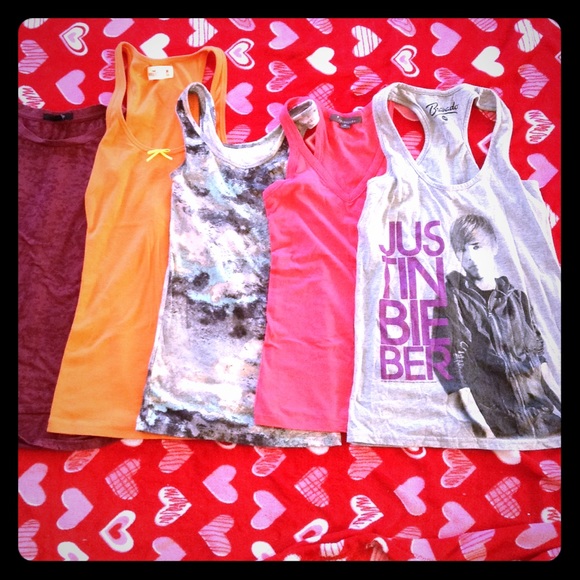 🍃BUNDLE OF 5 tank tops🍃
